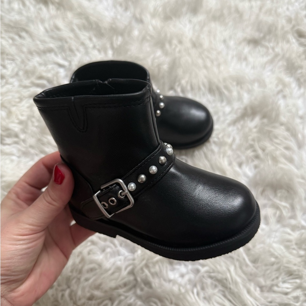 Stylish Black Kids Boots with Buckle - Picture 2 of 7